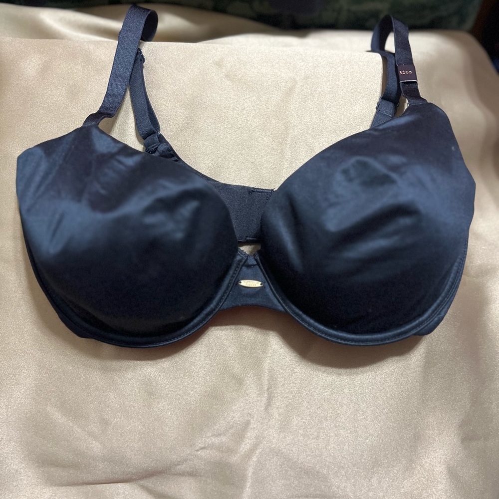 FABULOUS  BY VICTORIA SECRET (NEW )SIZE 32 DD